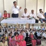 Giridih News: गिरिडीह में शादी समारोह के दौरान बड़ा हादसा: समधी मिलन से पहले गिरा छज्जा, 40 लोग घायल